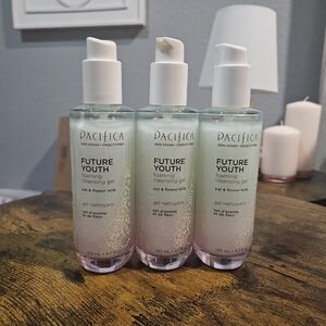 Pacifica Future Youth Foaming Cleansing Gel Bundle